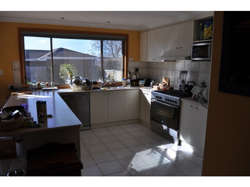 2 Rae Court, Bacchus Marsh VIC 3340