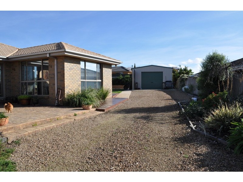 2 Rae Court, Bacchus Marsh VIC 3340