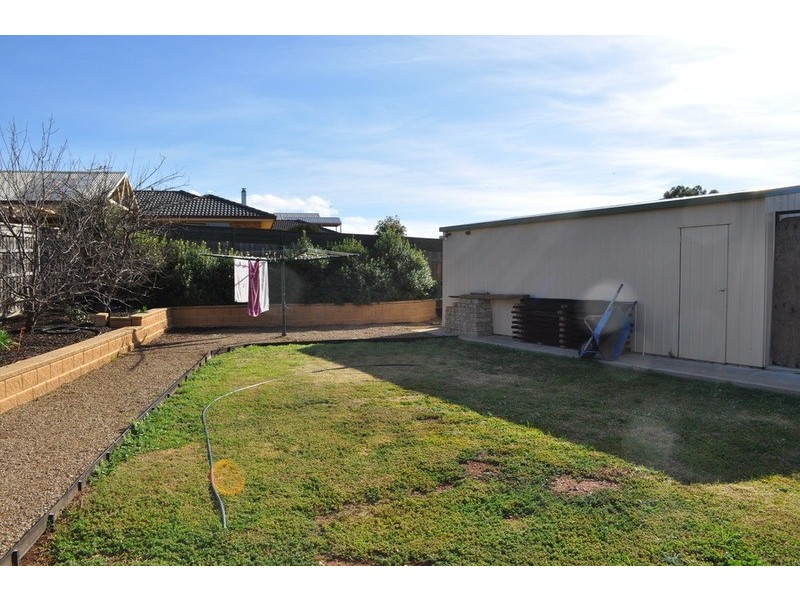 2 Rae Court, Bacchus Marsh VIC 3340