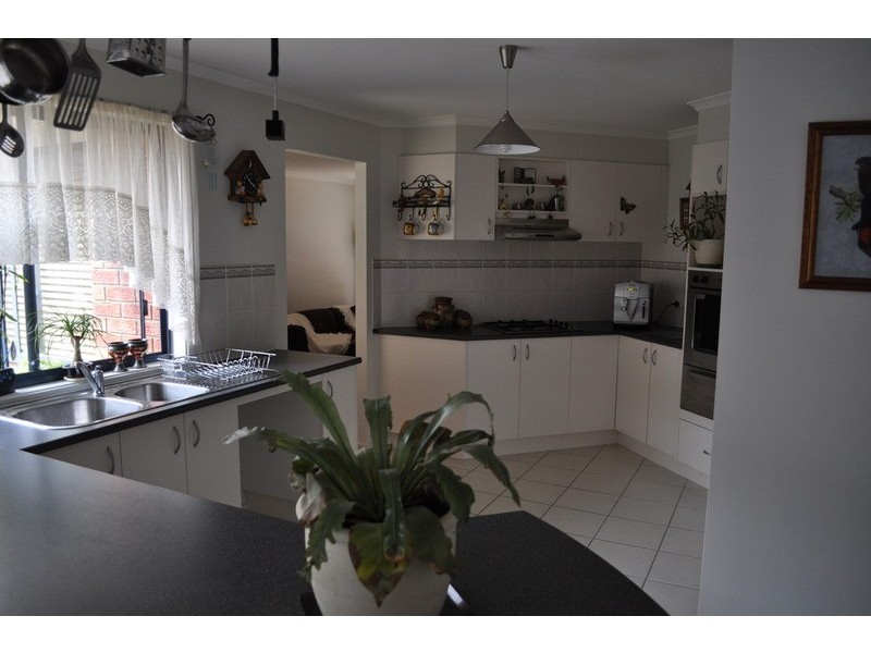 52 Grantleigh Drive, Bacchus Marsh VIC 3340