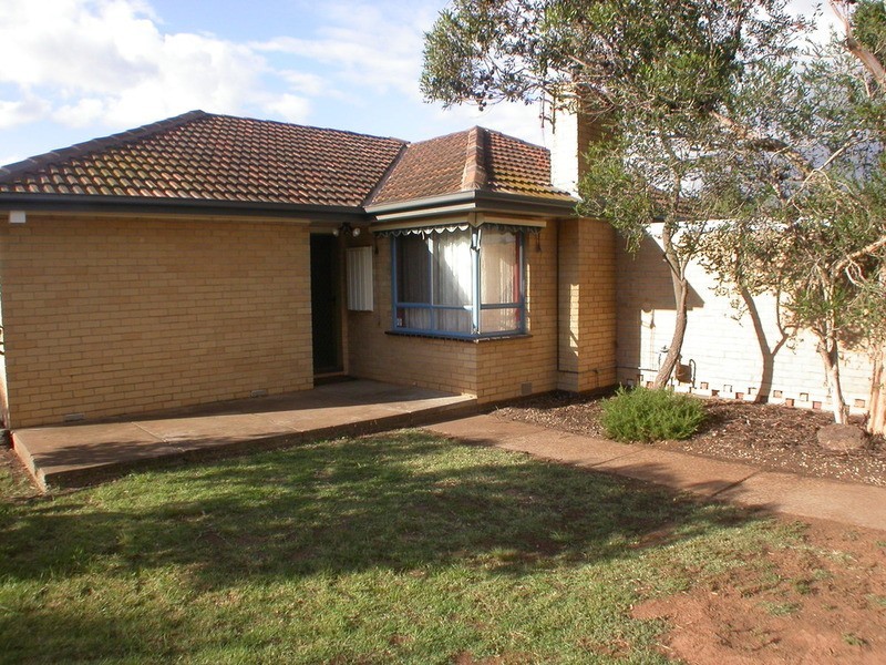 18 Fitzroy Street, Bacchus Marsh VIC 3340