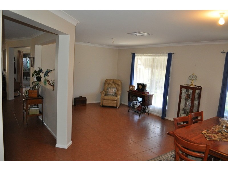 14 Grantleigh Drive, Bacchus Marsh VIC 3340