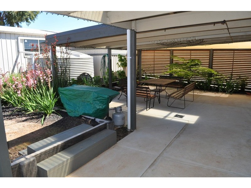 14 Grantleigh Drive, Bacchus Marsh VIC 3340