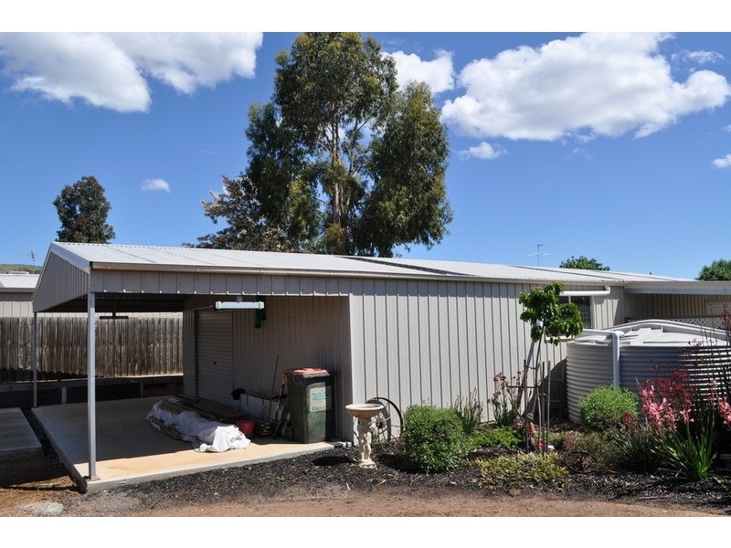 14 Grantleigh Drive, Bacchus Marsh VIC 3340