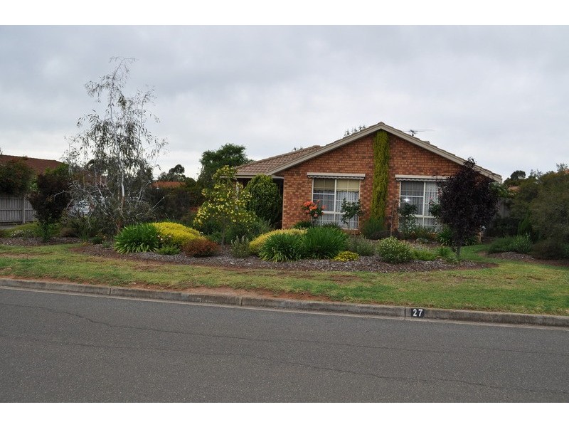 27 O’Keefe Crescent, Bacchus Marsh VIC 3340