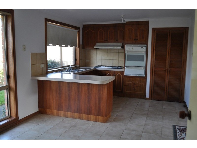 1/28 Labilliere Street, Bacchus Marsh VIC 3340