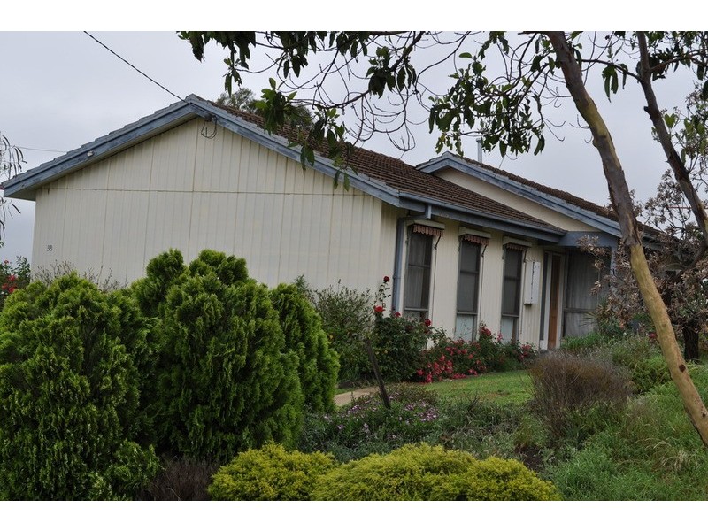 38 Lyle Street, Bacchus Marsh VIC 3340