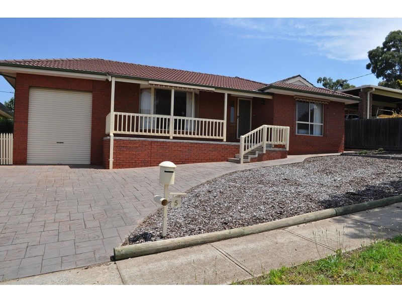 5 Muir Street, Bacchus Marsh VIC 3340