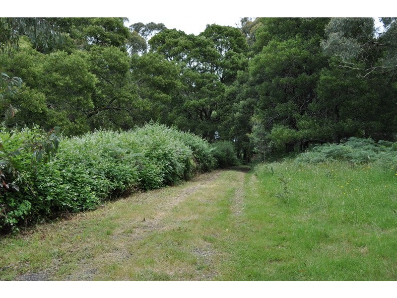 564 Greendale-trentham Road, Blackwood VIC 3458