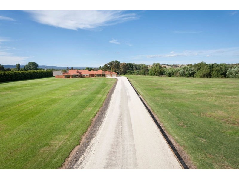 98 Lerderderg Street, Bacchus Marsh VIC 3340