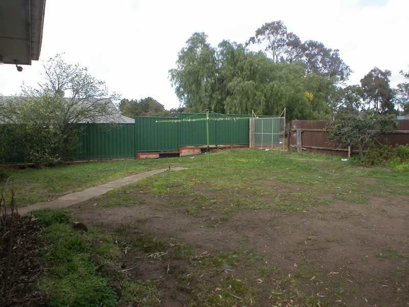 19 Gisborne Road, Bacchus Marsh VIC 3340