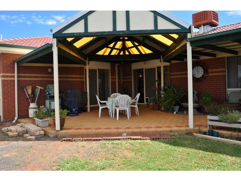 2 Durham Street, Bacchus Marsh VIC 3340
