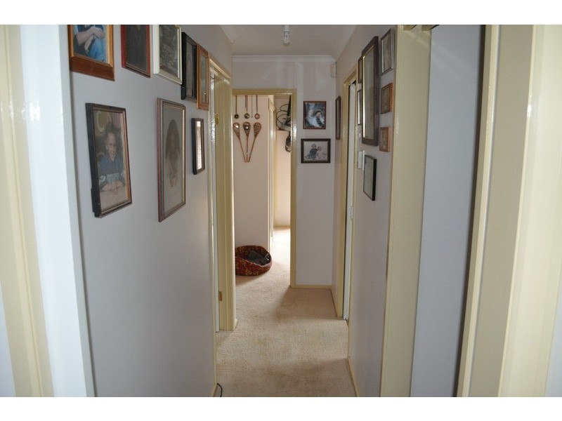 124 Underbank Boulevard, Bacchus Marsh VIC 3340