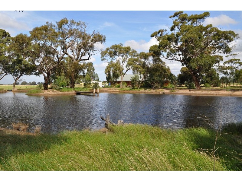 72 Quakes Road, Balliang VIC 3340