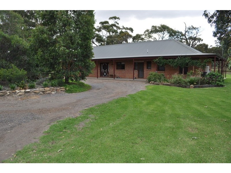 72 Quakes Road, Balliang VIC 3340