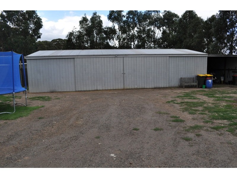 72 Quakes Road, Balliang VIC 3340