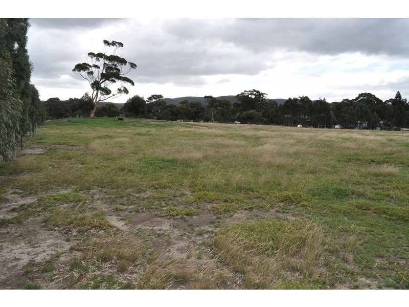 72 Quakes Road, Balliang VIC 3340