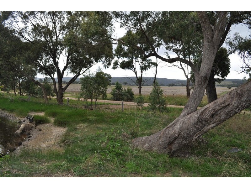 72 Quakes Road, Balliang VIC 3340