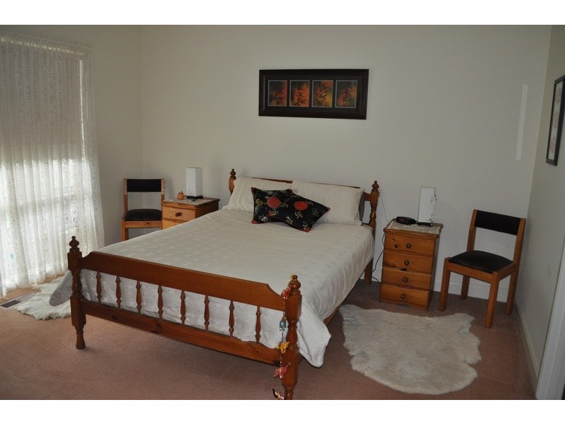 35 Manning Boulevard, Bacchus Marsh VIC 3340