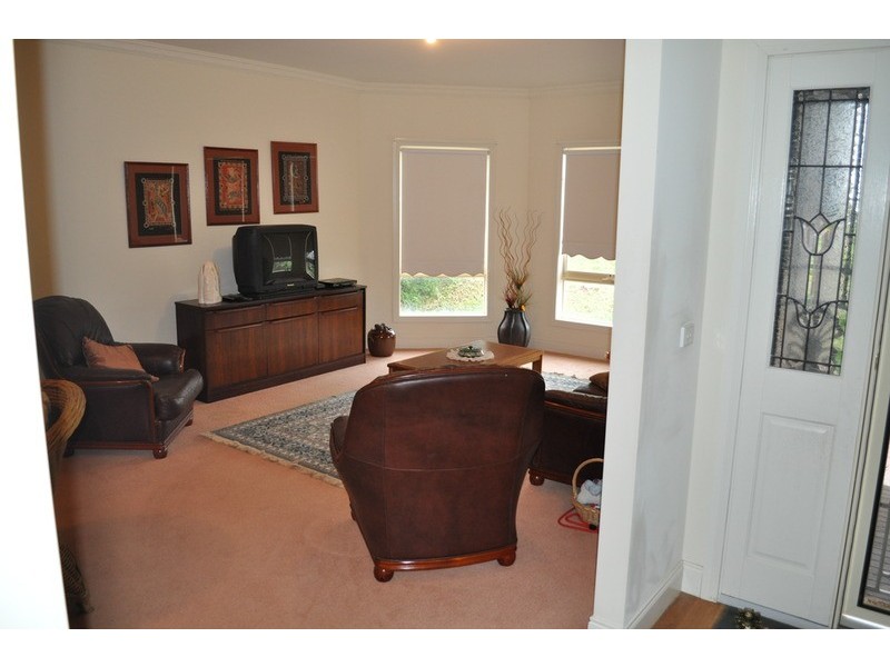 35 Manning Boulevard, Bacchus Marsh VIC 3340