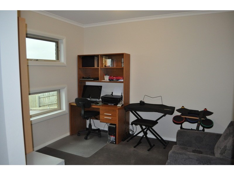 27 Ruddick Place, Bacchus Marsh VIC 3340