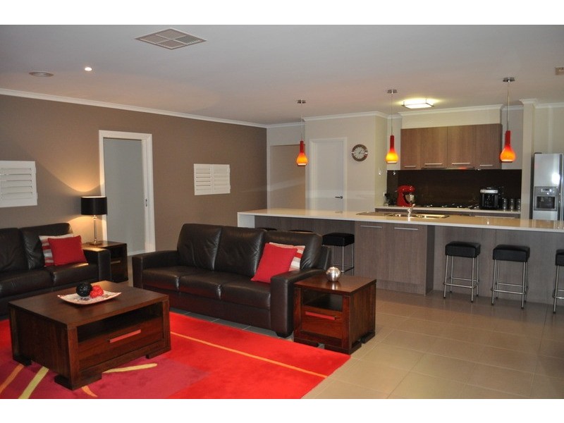 27 Ruddick Place, Bacchus Marsh VIC 3340