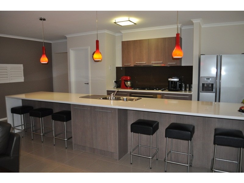 27 Ruddick Place, Bacchus Marsh VIC 3340