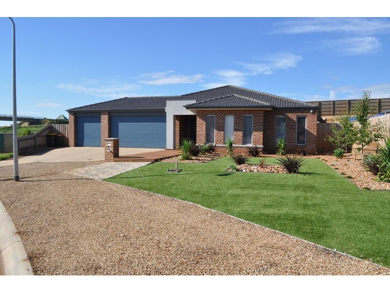 21 Silverdale Drive, Bacchus Marsh VIC 3340