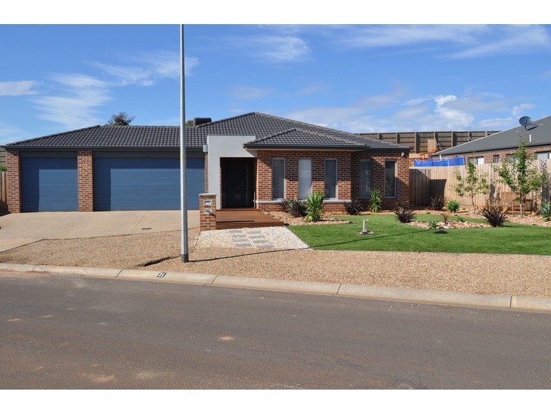 21 Silverdale Drive, Bacchus Marsh VIC 3340
