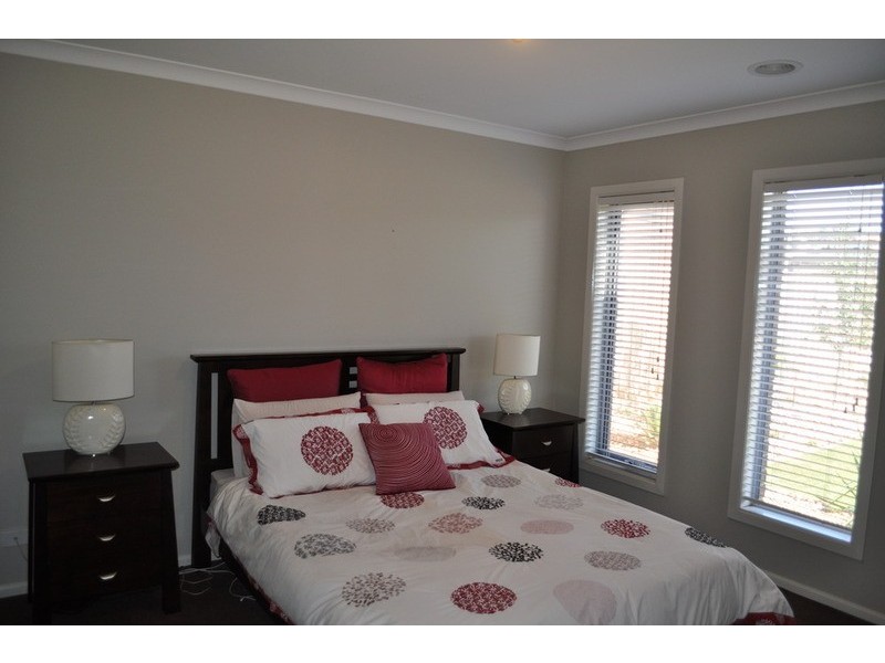 21 Silverdale Drive, Bacchus Marsh VIC 3340