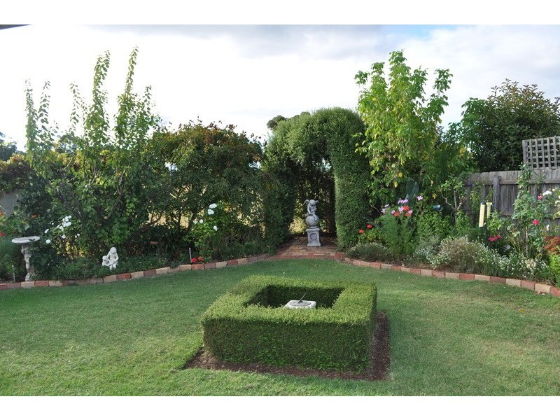 13 Higgins Court, Bacchus Marsh VIC 3340