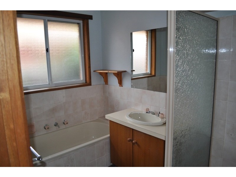 56 Underbank Boulevard, Bacchus Marsh VIC 3340