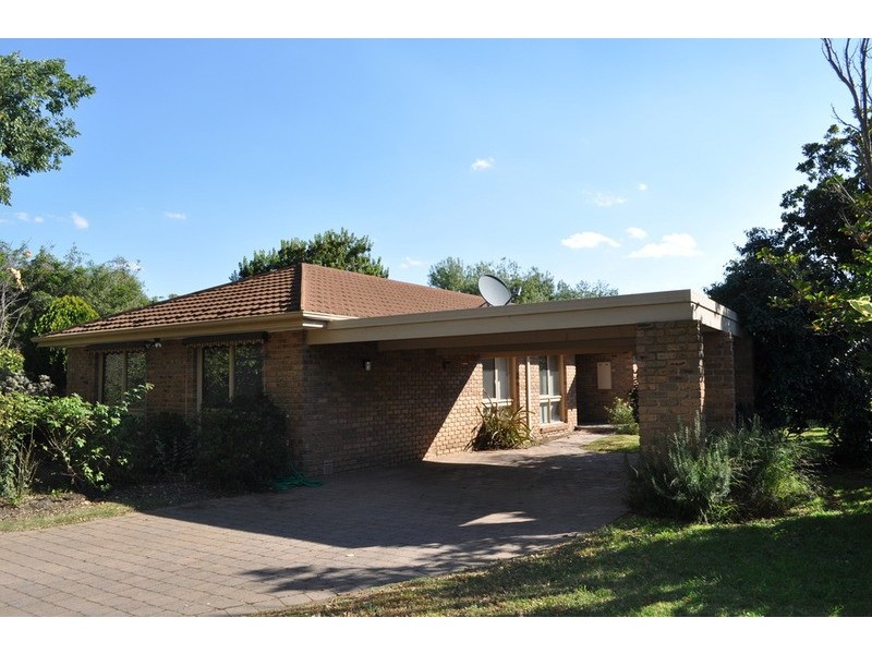 9 Ellerslie Court, Bacchus Marsh VIC 3340