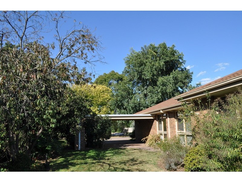 9 Ellerslie Court, Bacchus Marsh VIC 3340