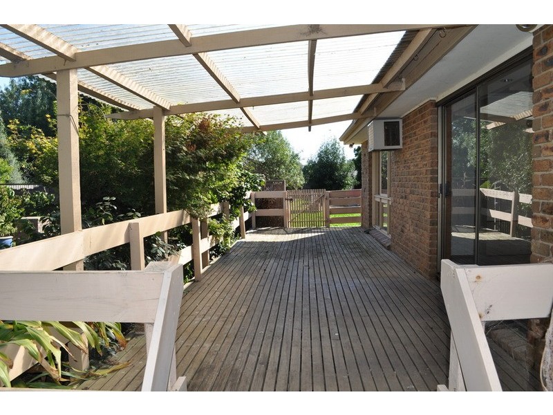 9 Ellerslie Court, Bacchus Marsh VIC 3340