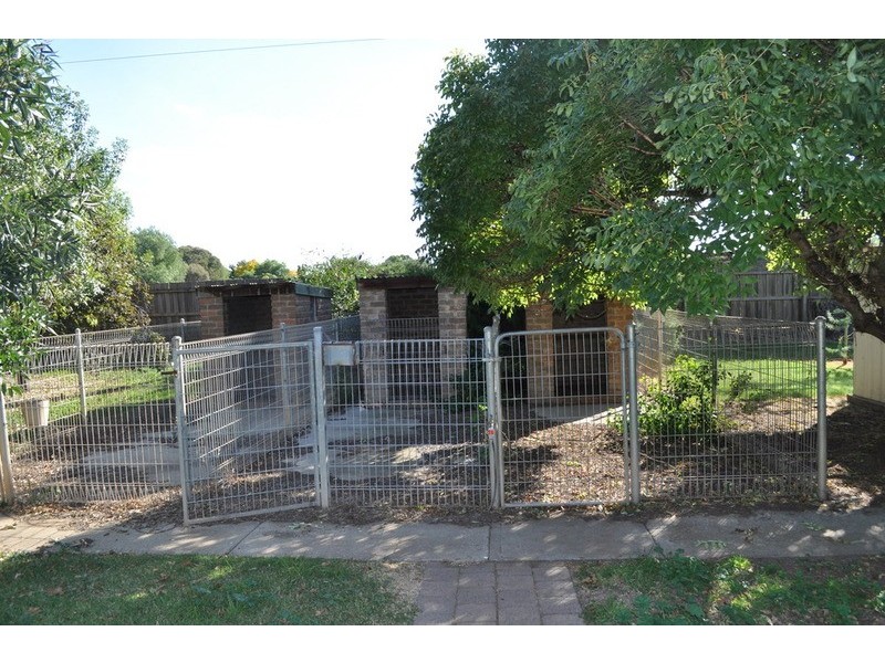 9 Ellerslie Court, Bacchus Marsh VIC 3340