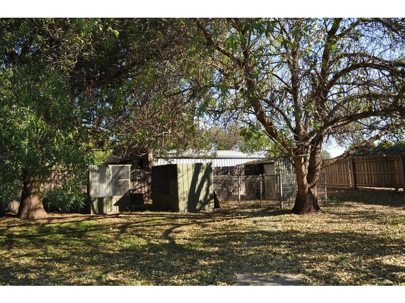 9 Ellerslie Court, Bacchus Marsh VIC 3340