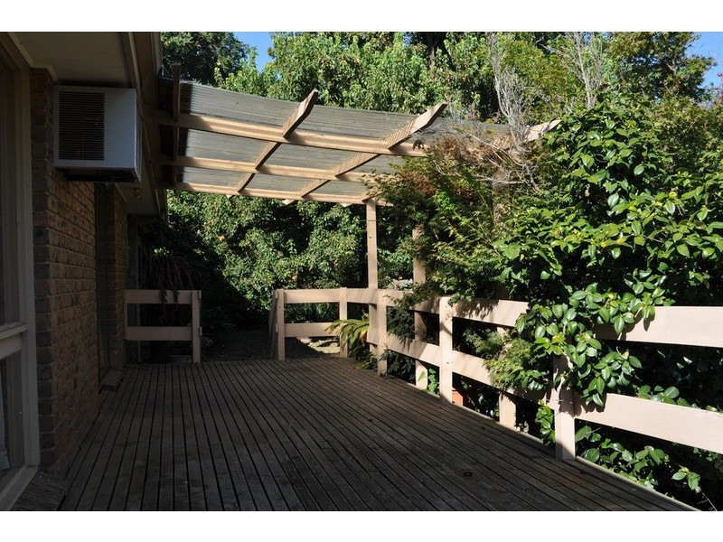 9 Ellerslie Court, Bacchus Marsh VIC 3340