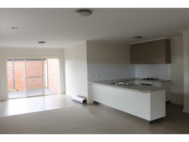 1 2 & 3/36 Gaynor Street, Bacchus Marsh VIC 3340