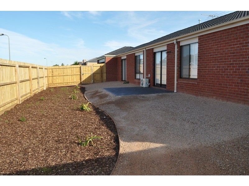 2 Dewar Crescent, Bacchus Marsh VIC 3340