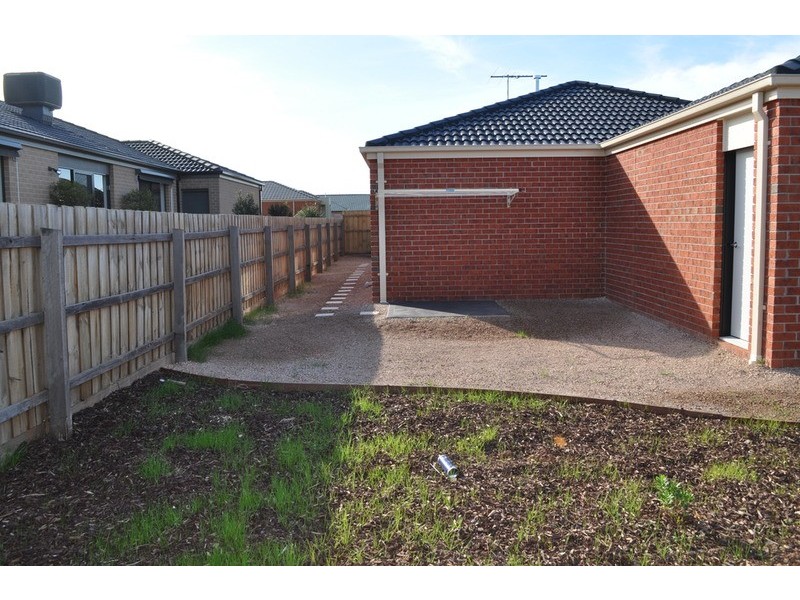 2 Dewar Crescent, Bacchus Marsh VIC 3340