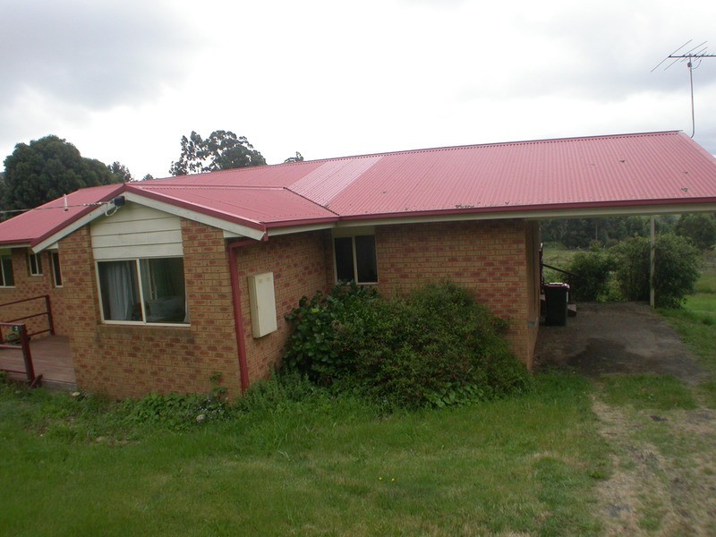 2 Hopwood Street, Gordon VIC 3345