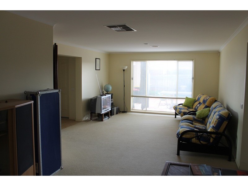 7 McLennan Avenue, Bacchus Marsh VIC 3340