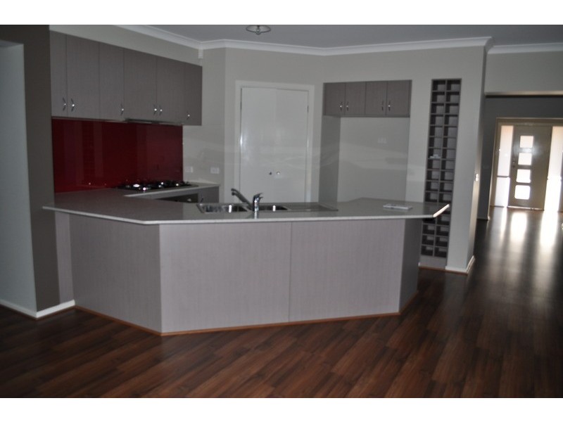 21 Silverdale Drive, Bacchus Marsh VIC 3340