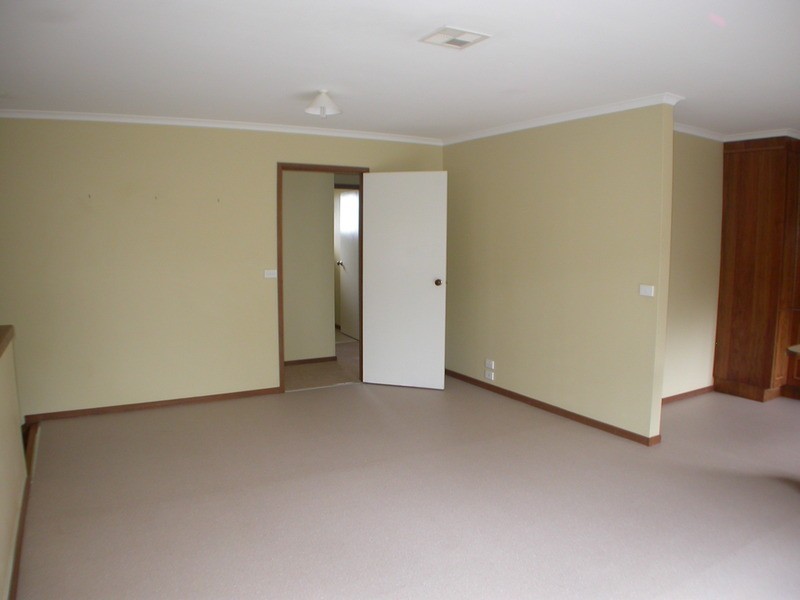 17 Madden Drive, Bacchus Marsh VIC 3340