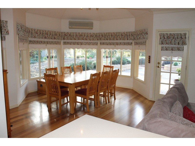 9 Vance Close, Bacchus Marsh VIC 3340