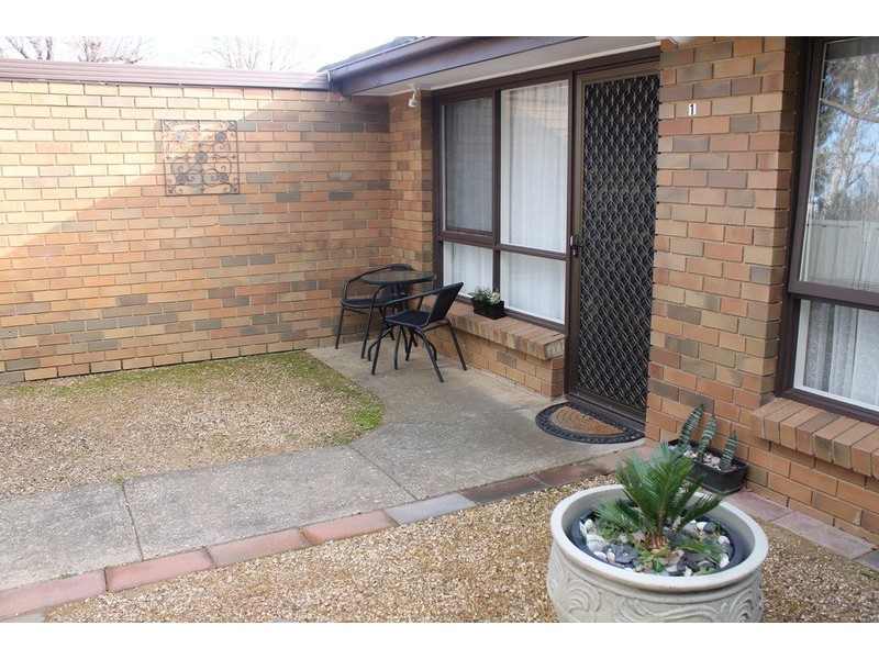 1/5 Standfield Street, Bacchus Marsh VIC 3340