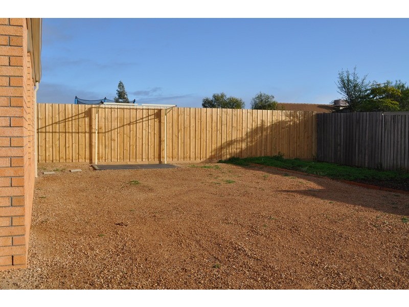 10 Dogherty Court, Maddingley VIC 3340