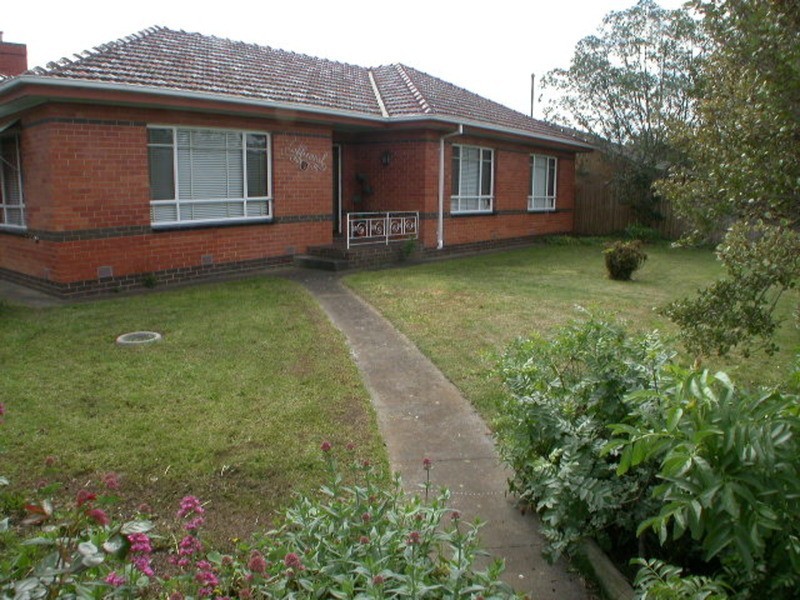 24 Standfield Street, Bacchus Marsh VIC 3340