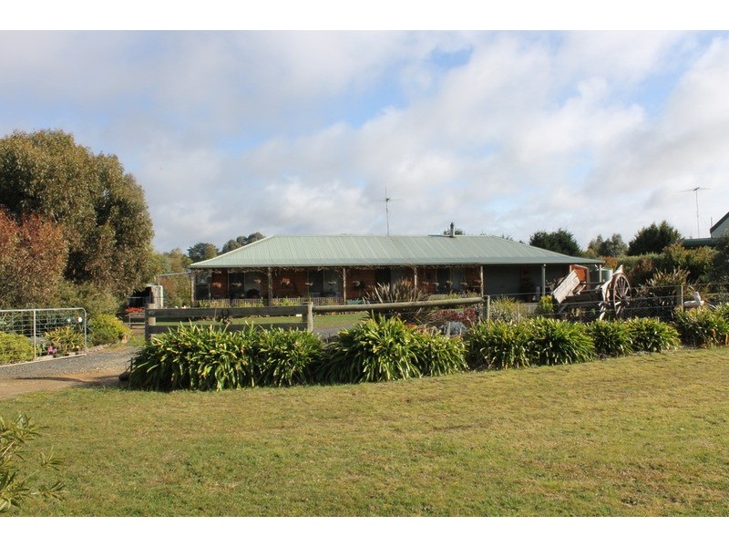 34 Ingliston Road, Ballan VIC 3342